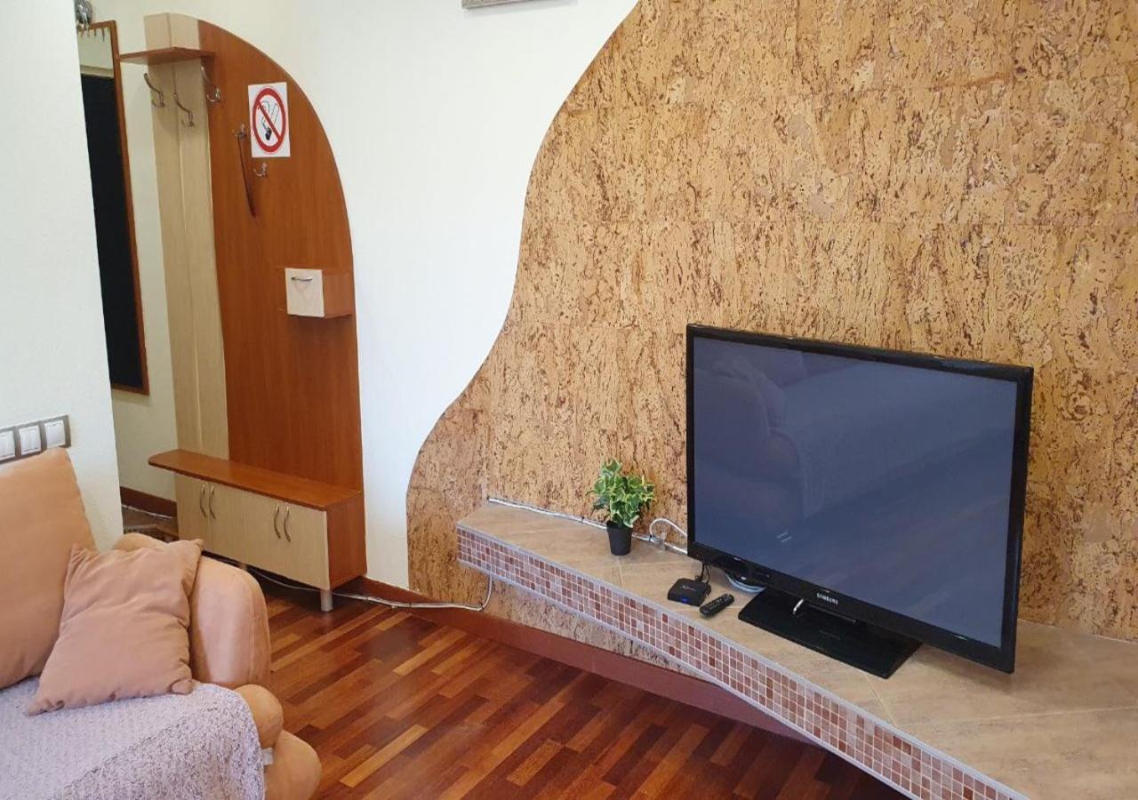 Inn Home Apartments In Kiev Center エクステリア 写真