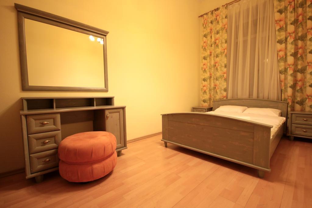 Inn Home Apartments In Kiev Center エクステリア 写真