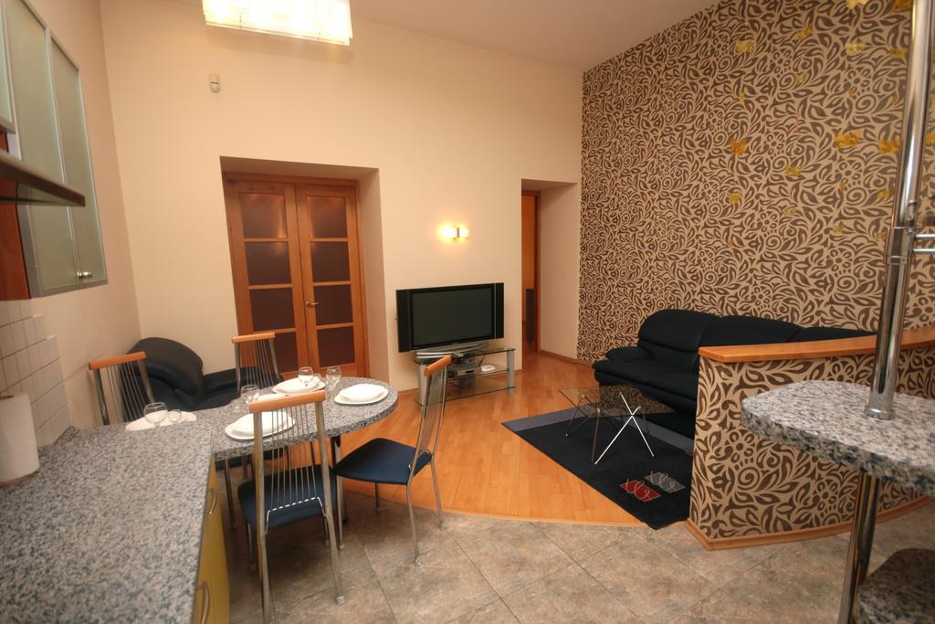 Inn Home Apartments In Kiev Center エクステリア 写真