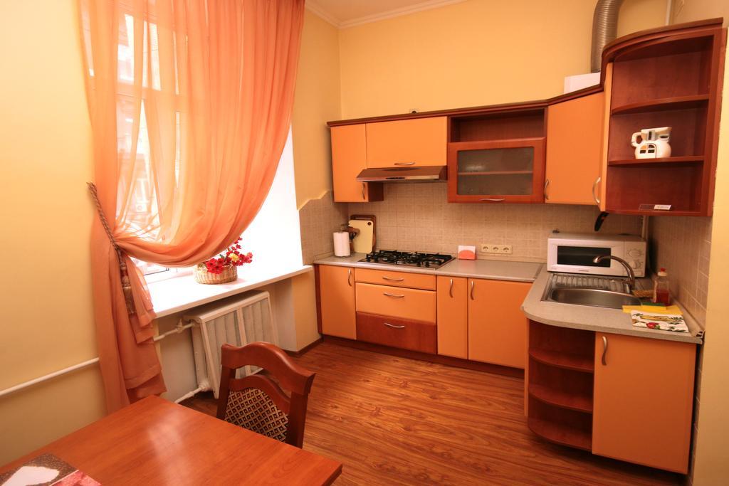 Inn Home Apartments In Kiev Center エクステリア 写真