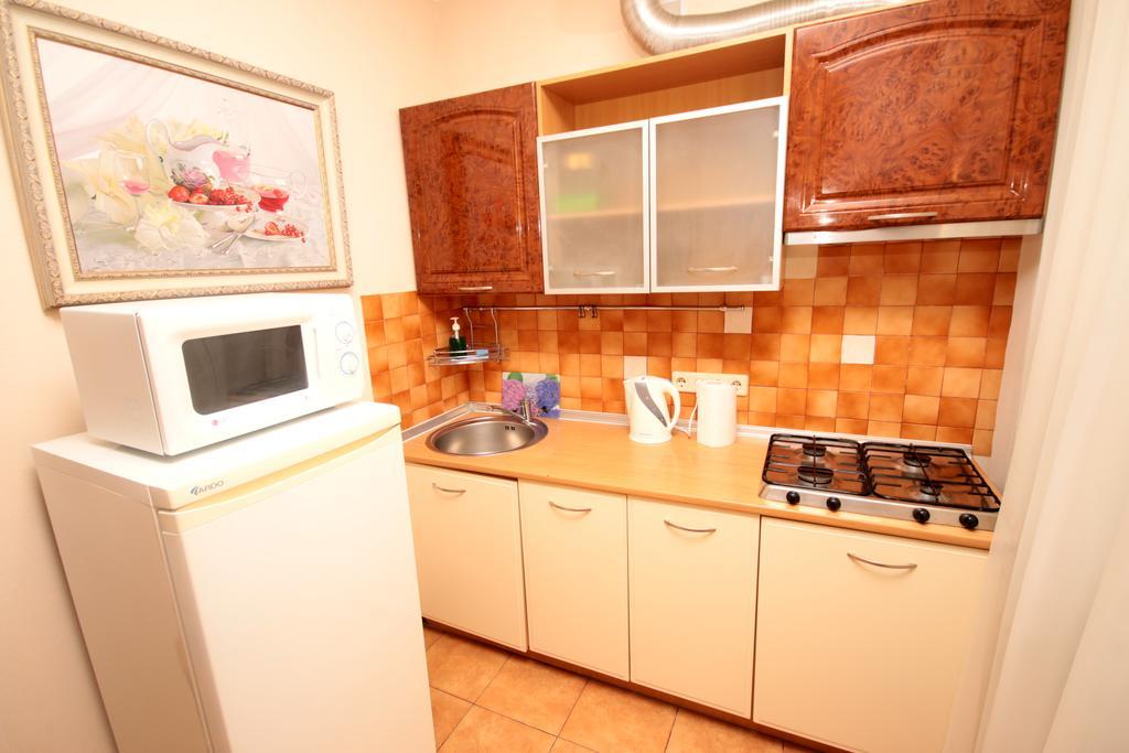 Inn Home Apartments In Kiev Center エクステリア 写真
