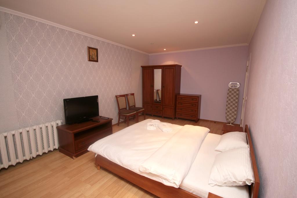 Inn Home Apartments In Kiev Center エクステリア 写真
