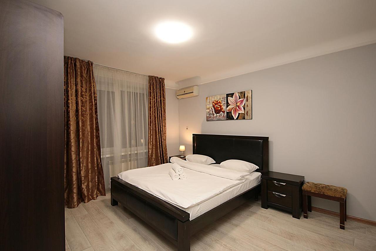Inn Home Apartments In Kiev Center エクステリア 写真