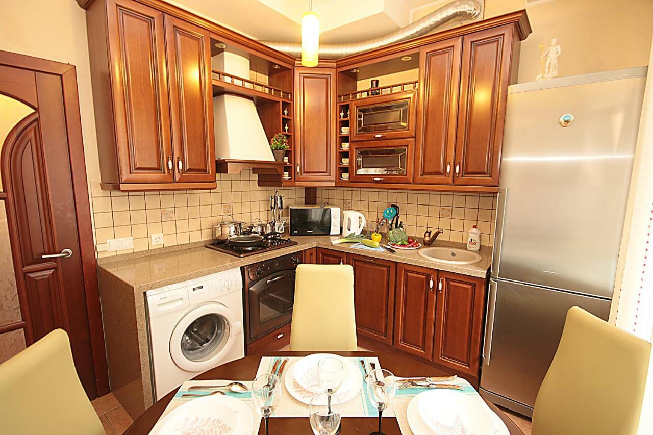 Inn Home Apartments In Kiev Center エクステリア 写真